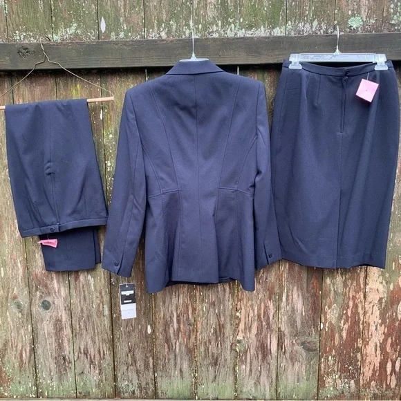 LEVINE CLASSICS Three piece suit dark navy blazer jacket pants skirt neutral